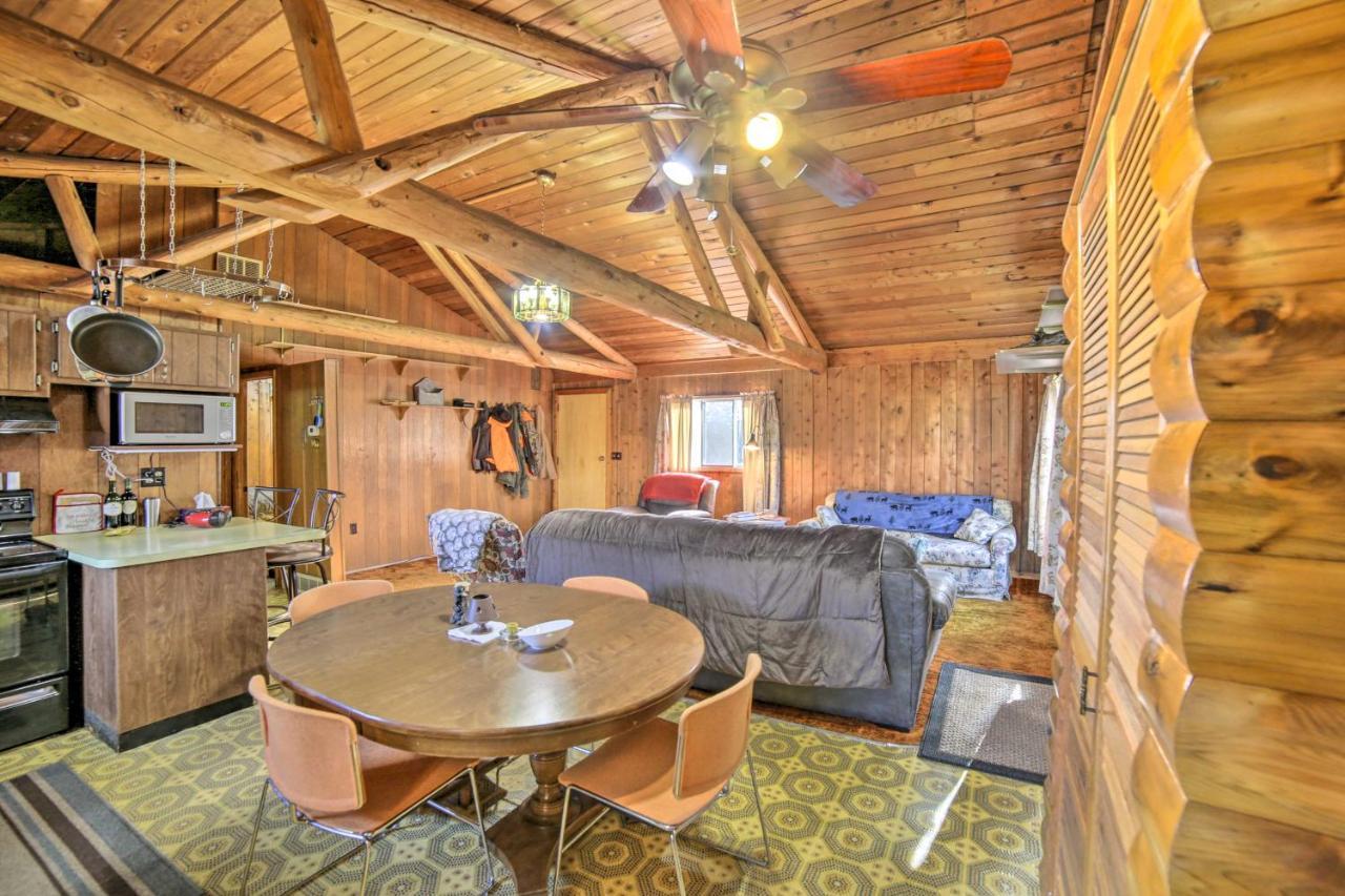 Cornell Home With Fire Pit And Hunting Access! Екстер'єр фото